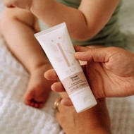 Naïf® Krema proti vnetju ritke za otroško kožo brez parfumov - 75ml