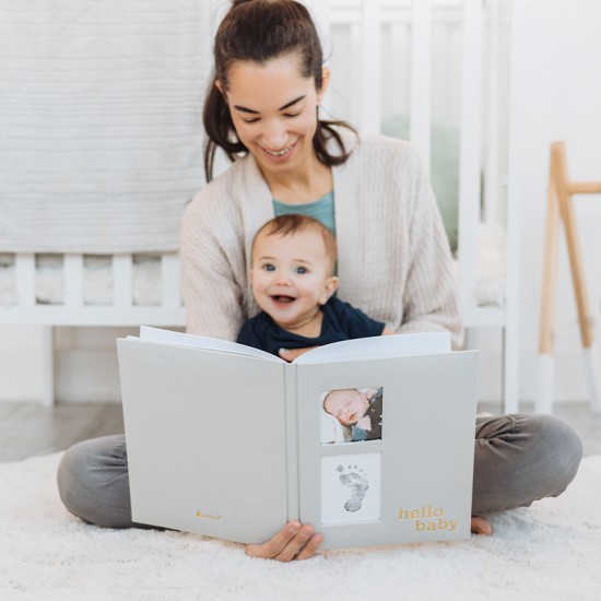 Pearhead® Hello Baby Babybook dnevnik dragocenih spominov