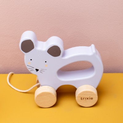 Trixie® Lesena igrača na kolesih Mrs. Mouse